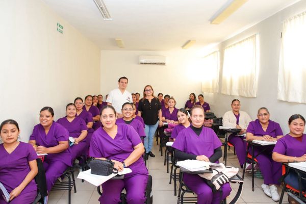 Impulsa DIF Altamira capacitación a futuras profesionales de la salud