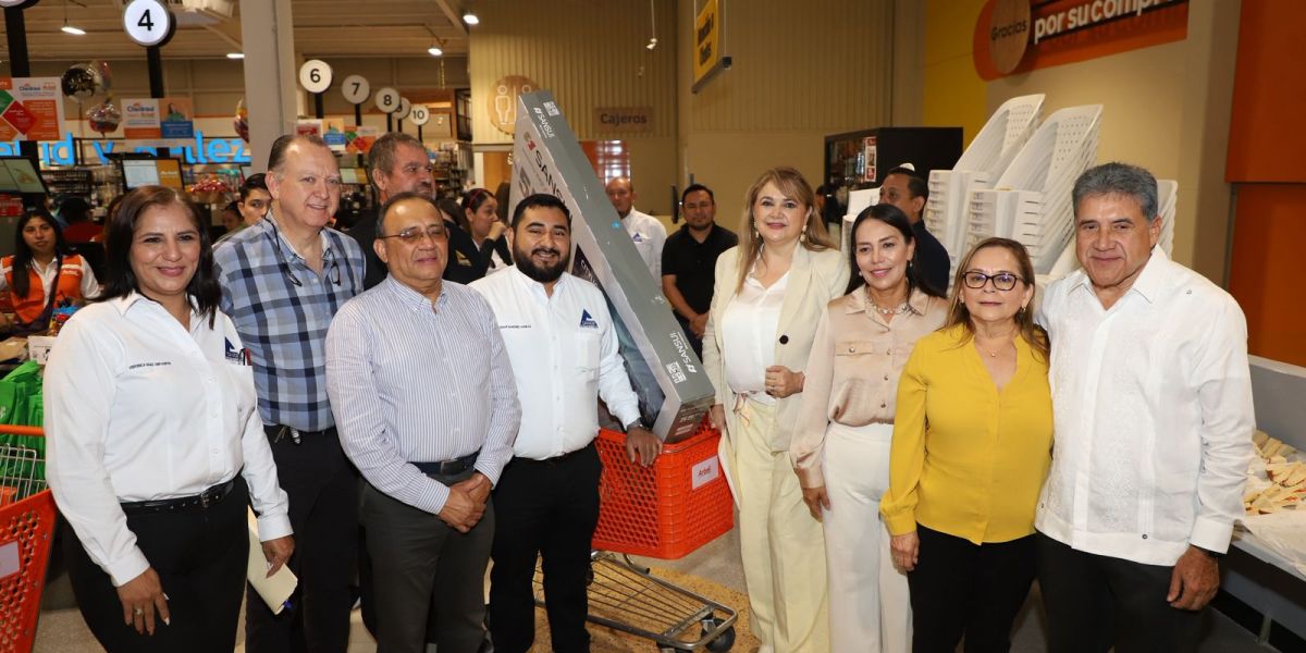 Inaugura Armando Martínez el Buen Fin 2025 en Altamira