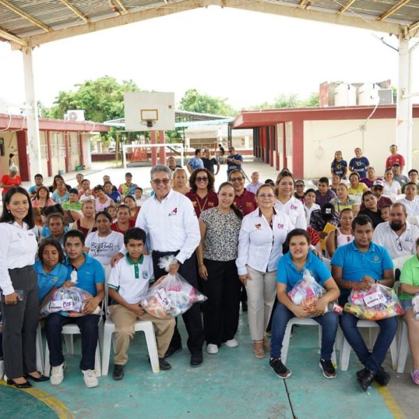 Respalda Gobierno de Altamira a personas con discapacidad con apoyos alimenticios