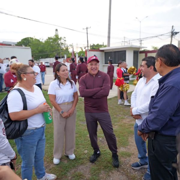 Refrenda Armando Martínez compromiso con la educación media superior