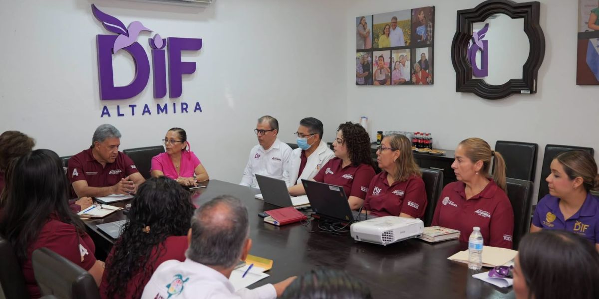 Refrendan Armando Martínez y Rossy Luque compromiso con el bienestar de las familias altamirenses