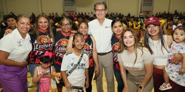 Consolida Erasmo González Robledo una obra histórica en la Unidad Deportiva de Ciudad Madero