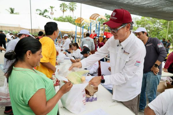 Con Atención Directa A Las Familias, Erasmo González Lleva “Gobierno En Tu Colonia”