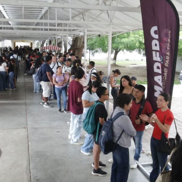 Presenta Erasmo González Robledo la nueva Tarjeta Digital Bienestar Joven