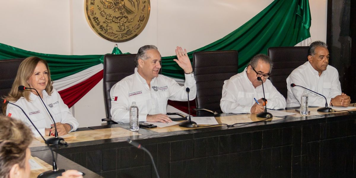 Alcalde Adrián Oseguera Kernion pide licencia temporal para separarse del cargo