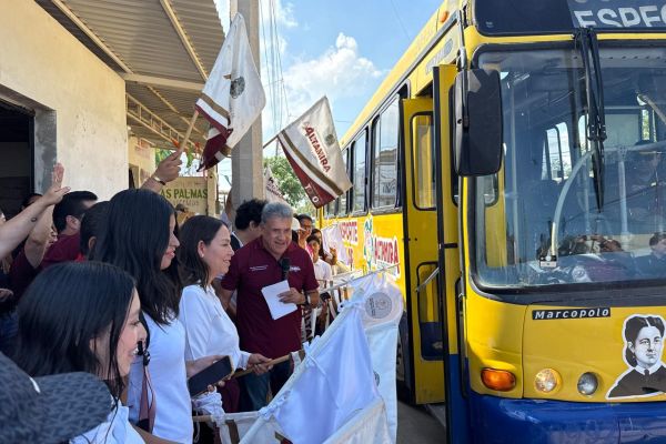 Incrementa Armando Martínez transporte escolar gratuito en Altamira
