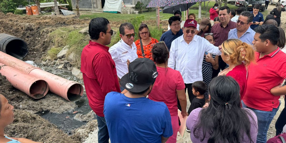 Recorren alcalde y gerente general de COMAPA Altamira zonas afectadas por lluvias