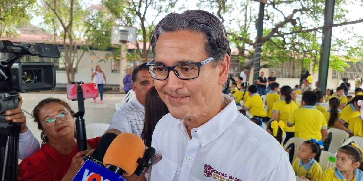 Contemplan construir paso a desnivel sobre la Avenida Monterrey