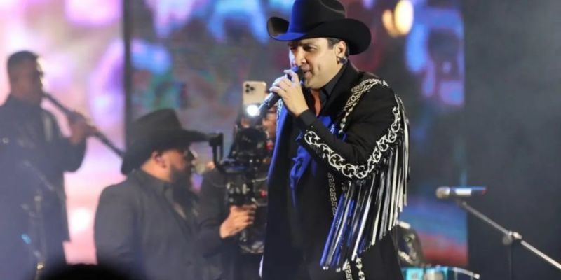 Todo listo para el concierto de Julión Álvarez en Villahermosa