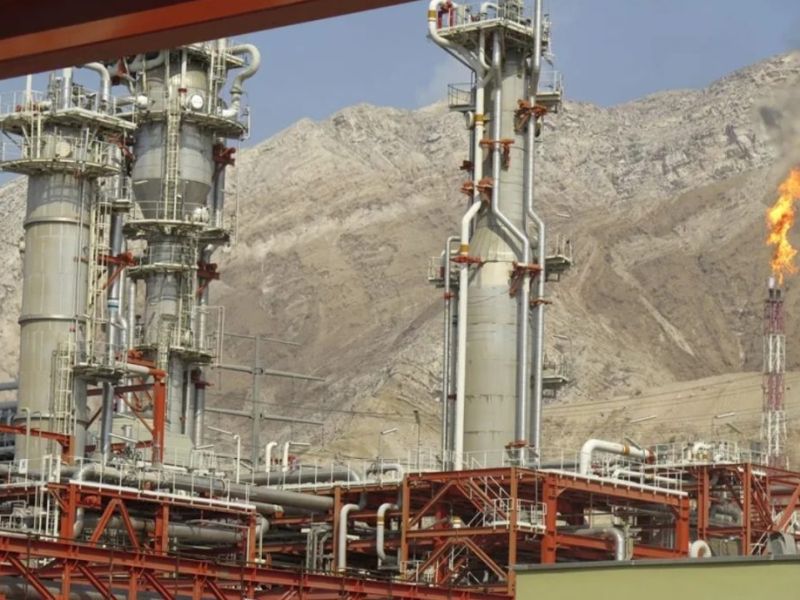 Irán lanza ataque con misiles contra base de EE.UU. y objetivos en Israel