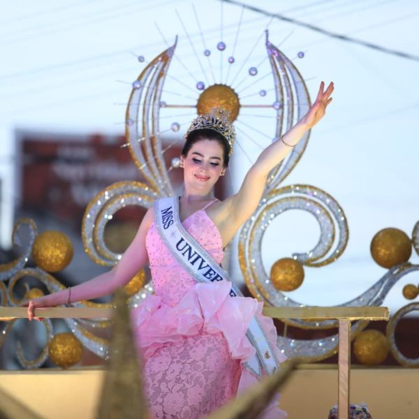 Fátima Bosch se defiende de los haters y dice que 'sólo Cristo Rey puede funarnos'