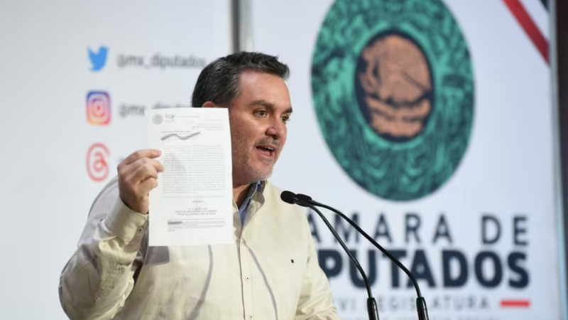 Nuevo escándalo por huachicol: Acusa PAN a amigo de AMLO