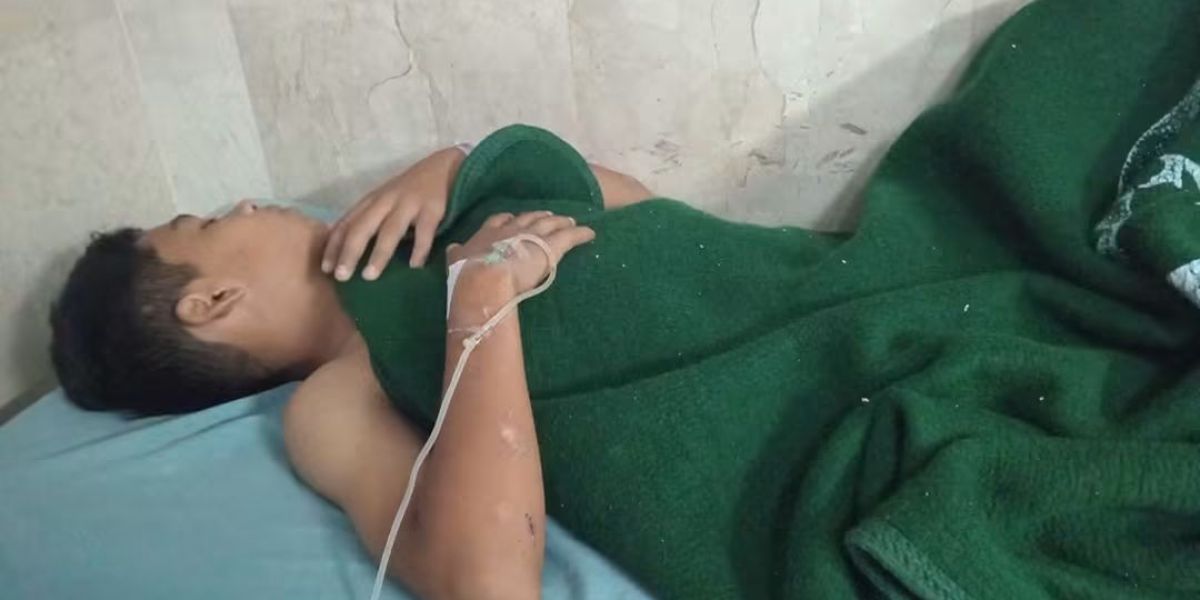 Denuncian brutal golpiza contra adolescente de 13 años; se debate entre la vida y la muerte