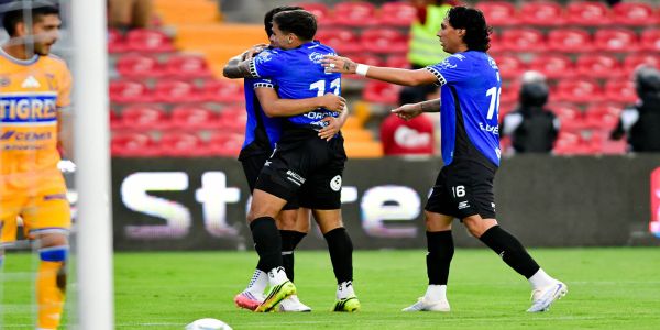 Vence Querétaro a Tigres con gol de último minuto