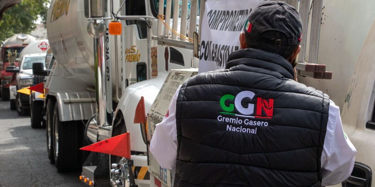 Detienen a líder nacional de gremio gasero; amagan con paro 