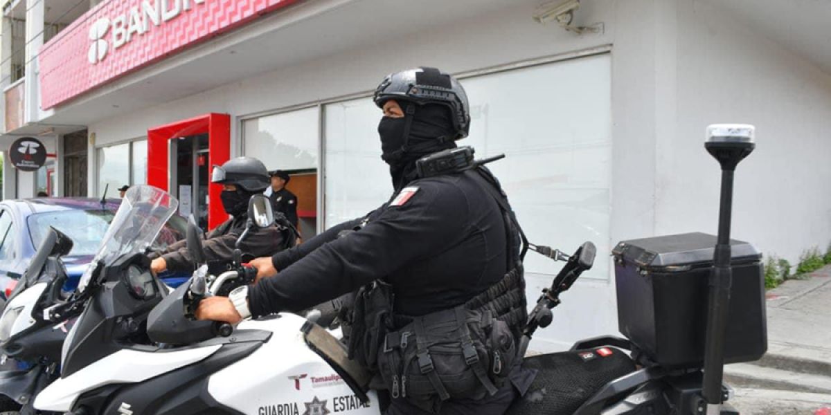 Guardia Estatal proporciona seguridad en cajeros durante Buen Fin 2024