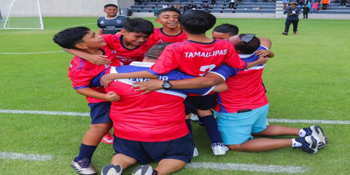 Logra escuela victorense campeonato nacional de fútbol