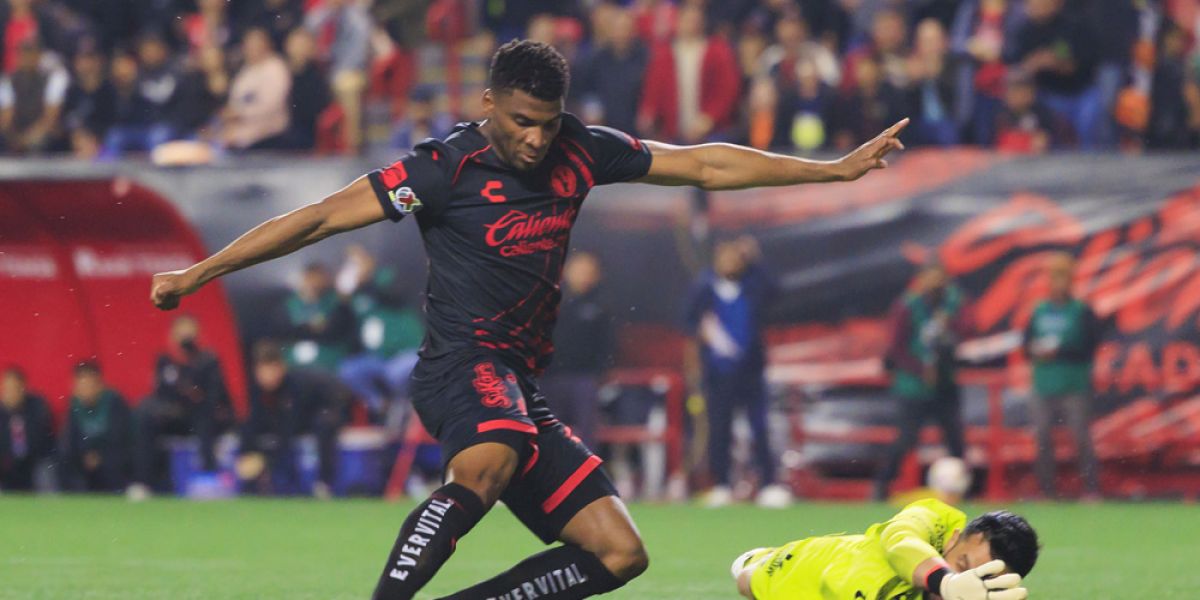 Avanza Xolos a la liguilla al golear al Atlas 3-0 en el play in