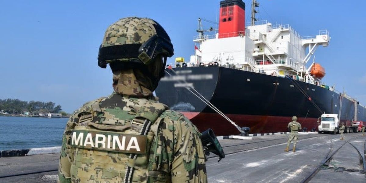 Se suicida elemento de la Marino acusado de recibir 100 mil por embarques de huachicol