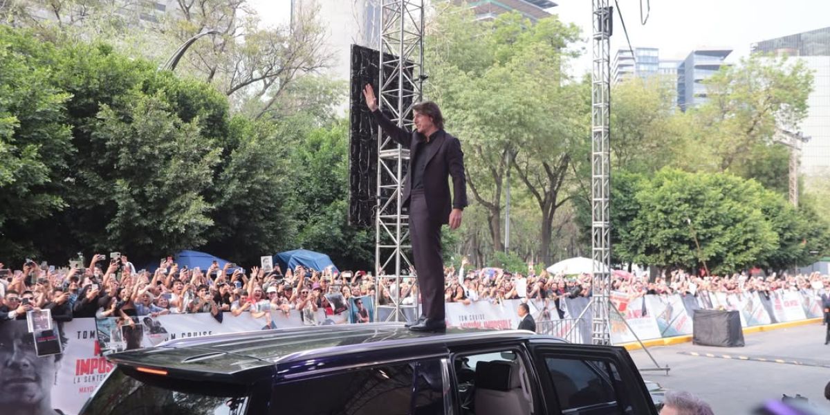 Tom Cruise emociona a fans en México con su nueva Misión Imposible