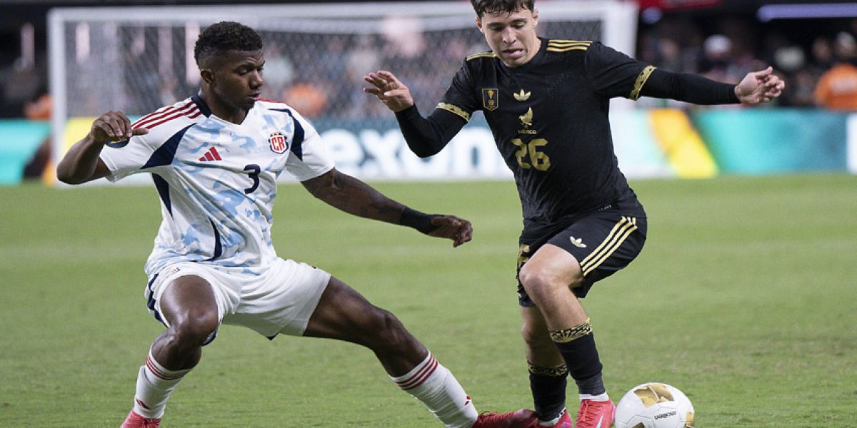 Empata Mexico sin goles con Costa Rica y asegura primer lugar de grupo