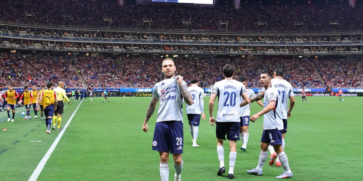 Cruz Azul derrota a Chivas y sigue invicto; América, León y Tigres triunfan en la Jornada 7