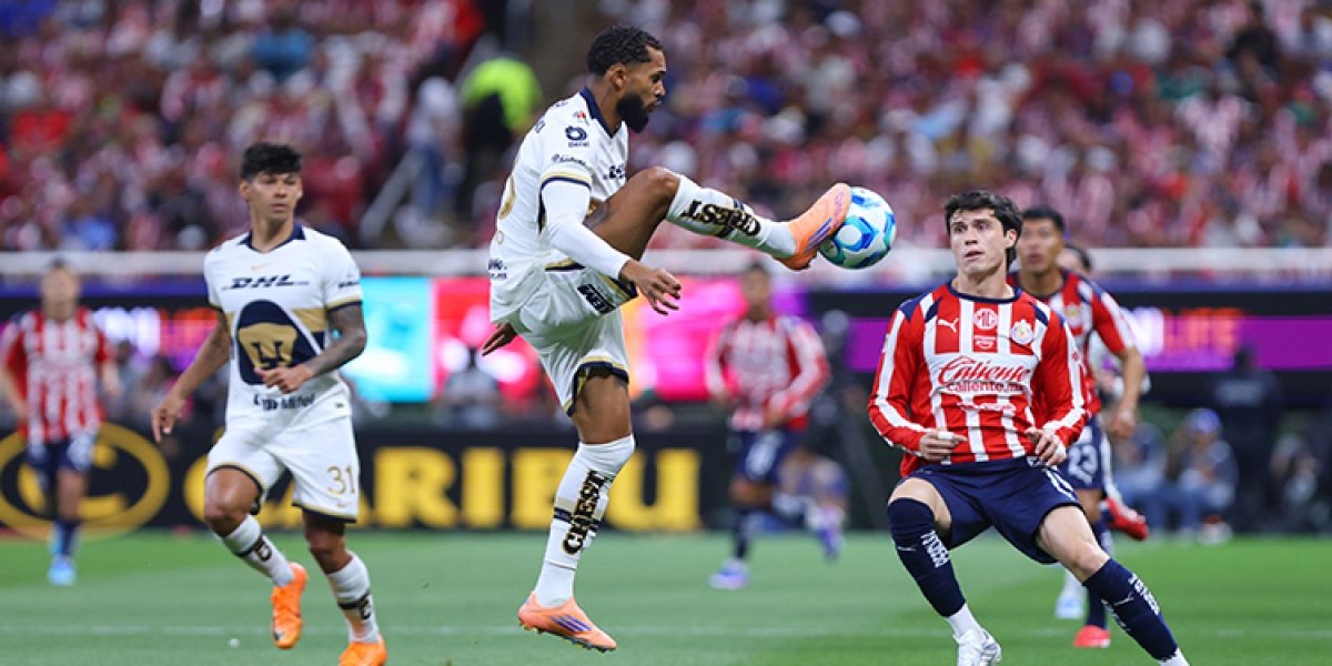 Chivas empata con Pumas y mantiene invicto en casa