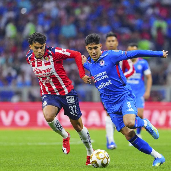 Empatan Cruz Azul y Chivas en ida de la Semifinal