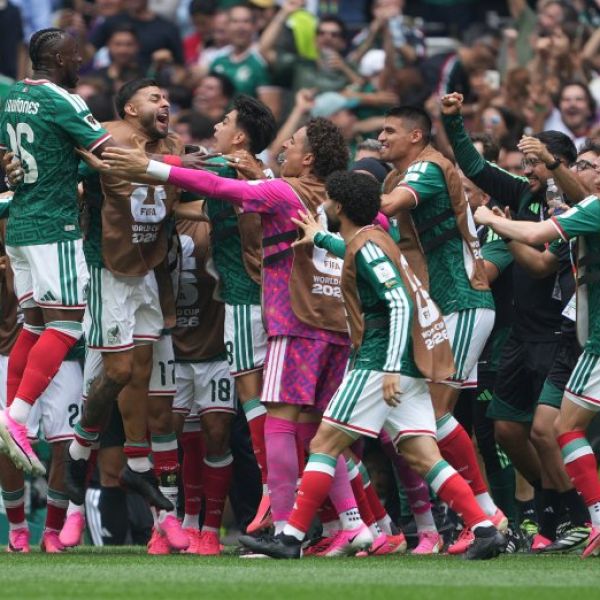 México abre el Mundial con triunfo sobre Sudáfrica