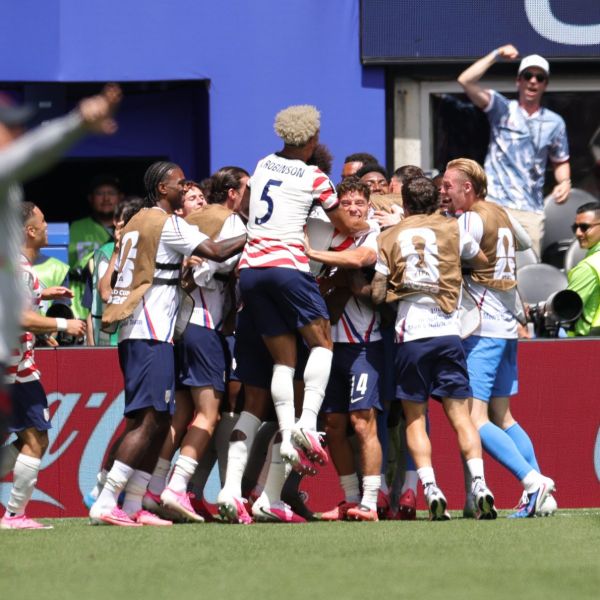 Vence Estados Unidos a Australia y amarra su pase a la siguiente ronda