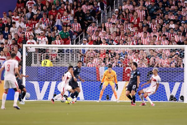 Gana Paraguay a Turquía 1-0
