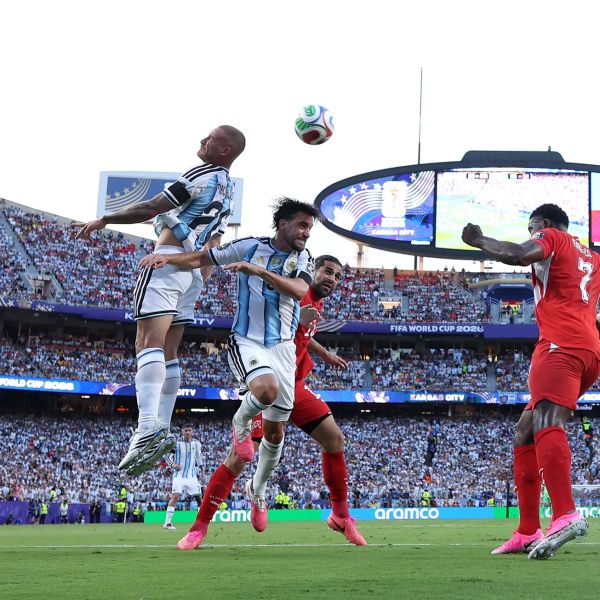 Argentina derrota a Suiza en tiempo extra y avanza a semifinales