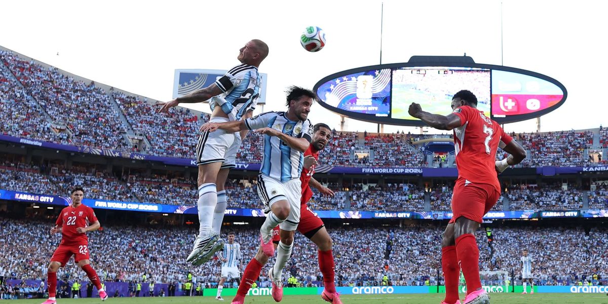 Argentina derrota a Suiza en tiempo extra y avanza a semifinales