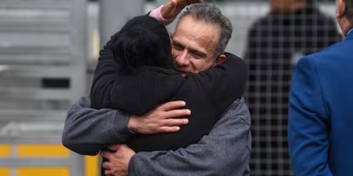 Israel Vallarta es absuelto tras 19 años en prisión y recuperará su libertad