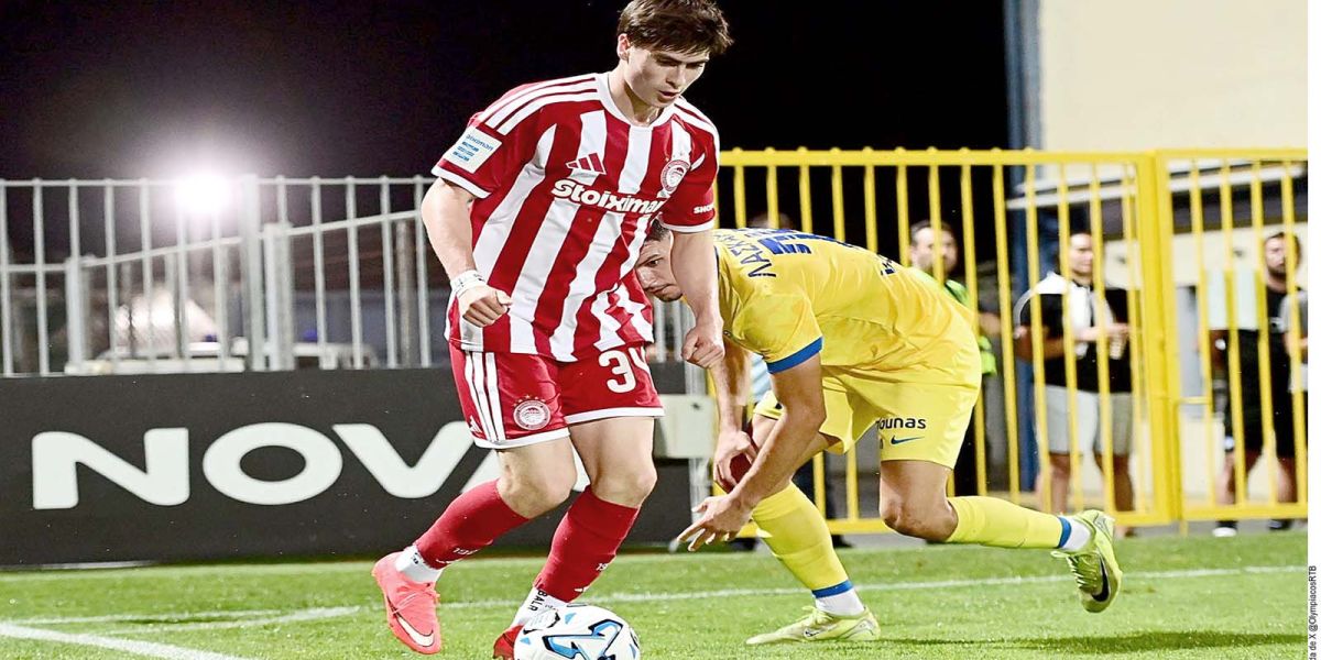 Debuta ‘Hormiga’  en la Súper Liga de Grecia con el Olympiacos
