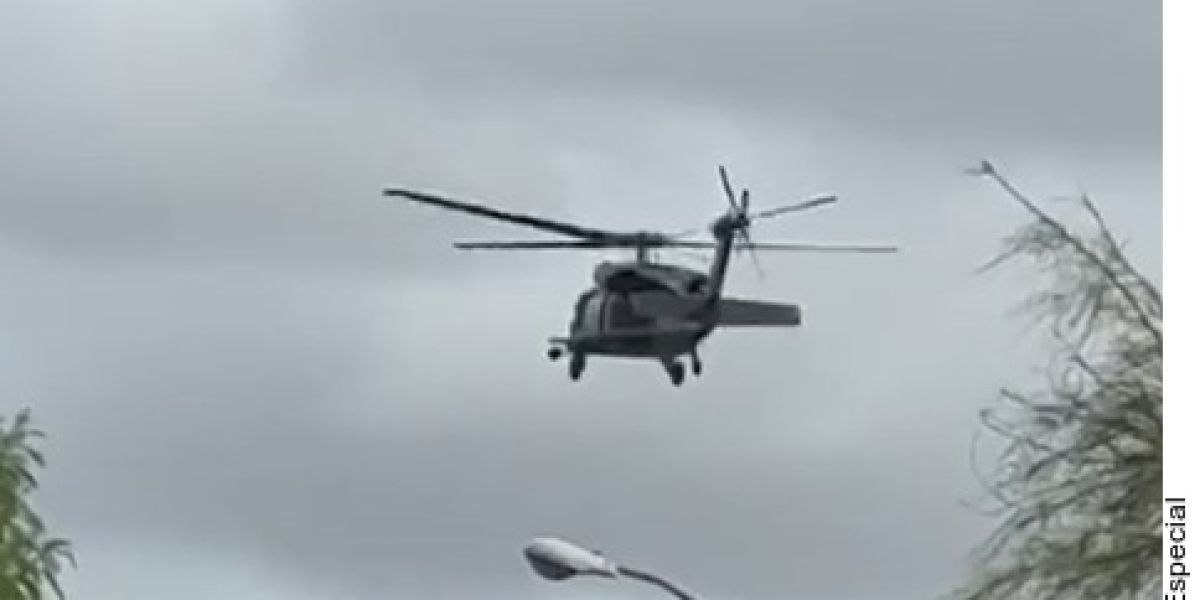 Helicóptero de Estados Unidos apoya operativo del INM en el Río Bravo 
