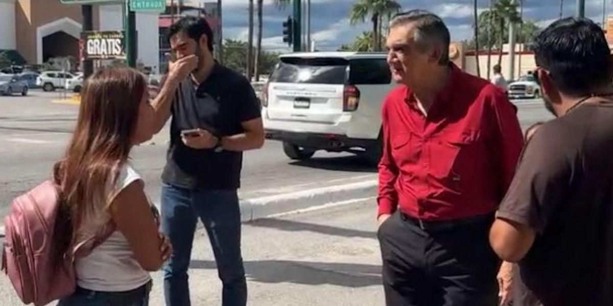 Atiende Gobernador a manifestantes inconformes