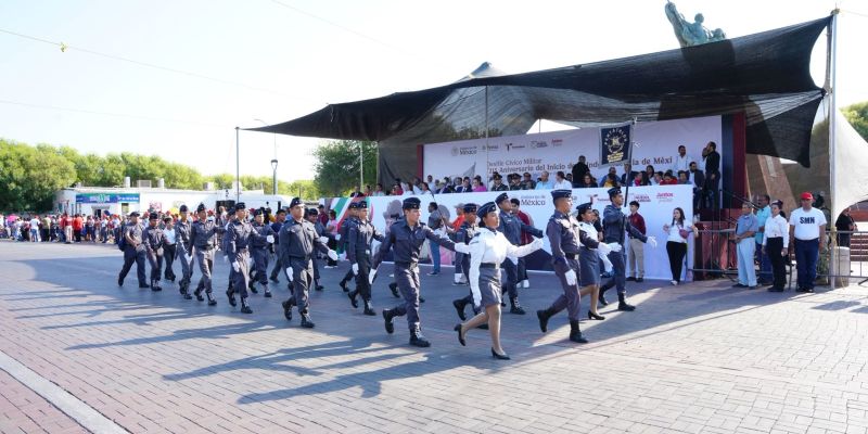 Nuevo Laredo celebra con orgullo el desfile por el 215 Aniversario de la Independencia de México