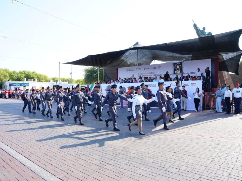 Nuevo Laredo celebra con orgullo el desfile por el 215 Aniversario de la Independencia de México