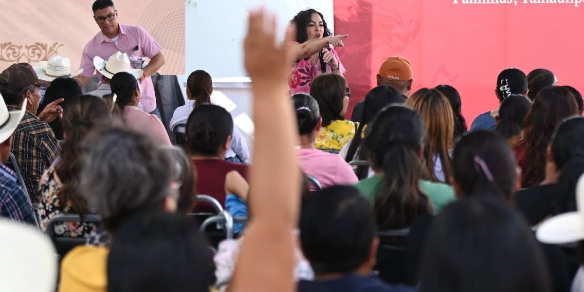 Olga Sosa desarrolla Asamblea Informativa en Palmillas, programas de bienestar ahora son derechos constitucionales