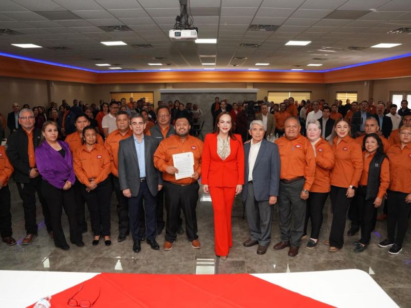 Fortalece Carmen Lilia Canturosas lazos de cooperación con sindicato de maquiladoras