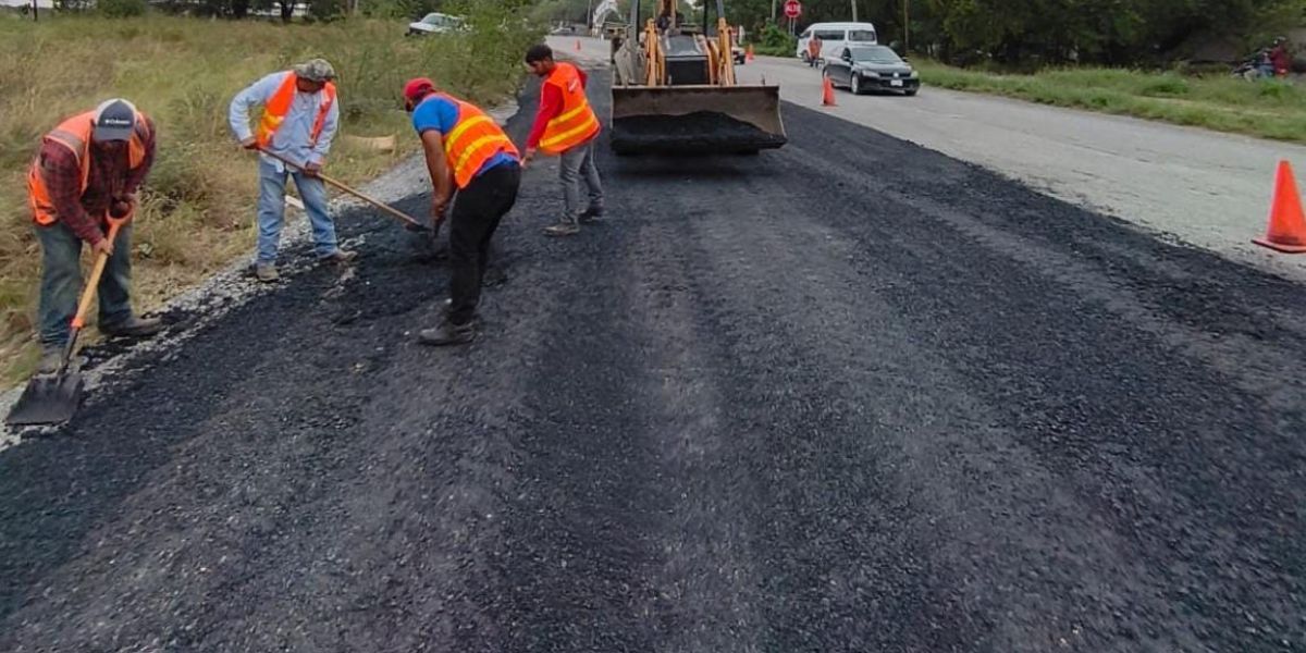 Intensifica Municipio trabajos de bacheo en periodo vacacional