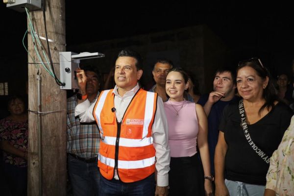 Con la instalación de 36 luminarias LED, refuerza Municipio seguridad en zona centro de Victoria