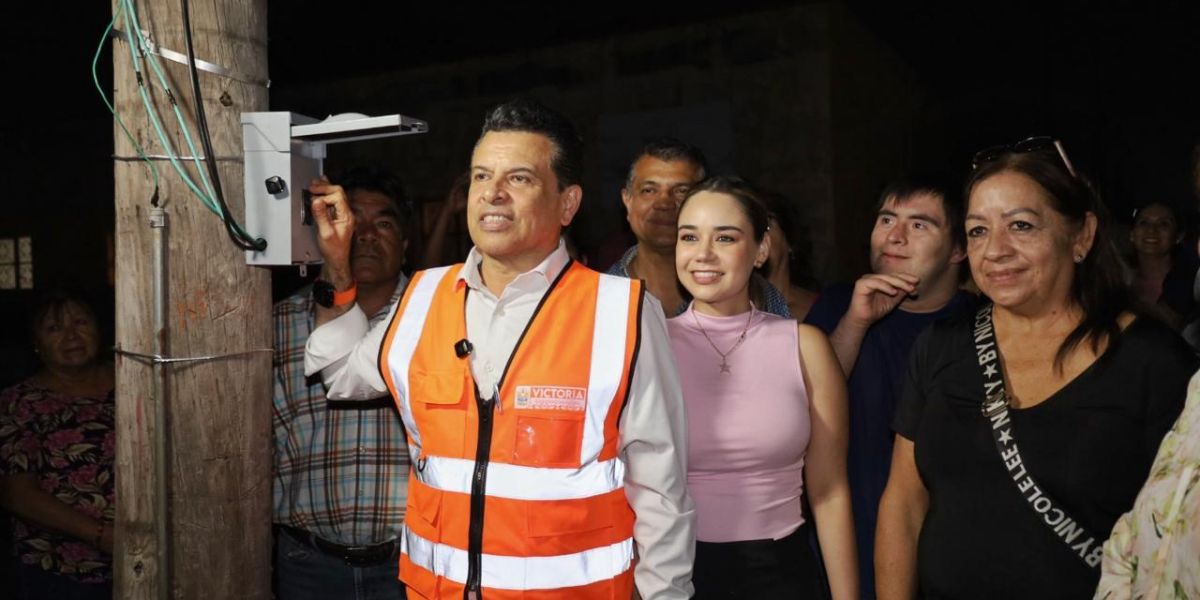 Con la instalación de 36 luminarias LED, refuerza Municipio seguridad en zona centro de Victoria