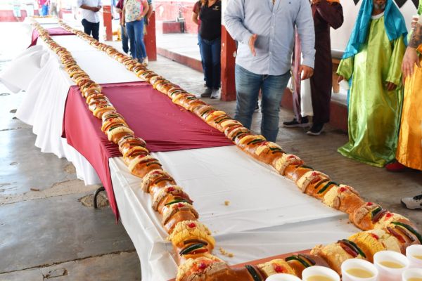 Elaboran rosca de 20 metros en el CEDES Victoria