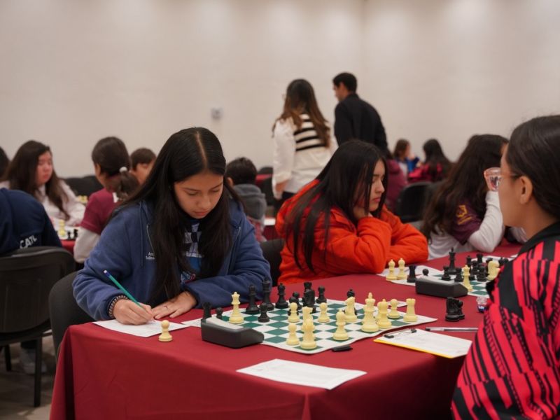 Destaca Nuevo Laredo como sede estatal de competencias de CONADE, llegan atletas y familias de todo Tamaulipas