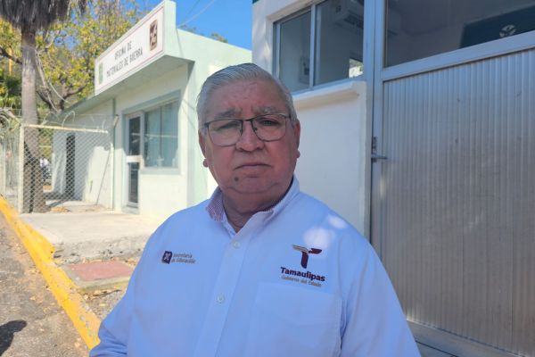 Nombran nuevo director en Secundaria 2; plantean operativo mochila