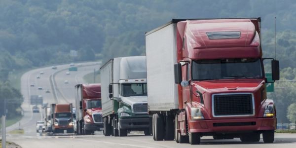 Restringe SICT carga pesada en carreteras por Semana Santa