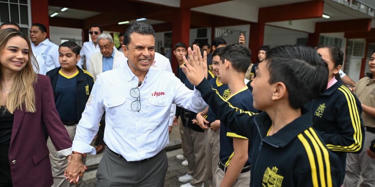 Mejora Municipio espacios educativos en la Secundaria General No. 8