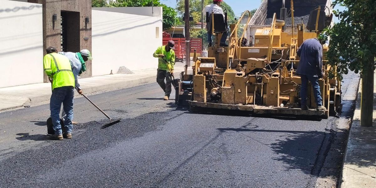 Refuerza Lalo Gattás conservación de calles de Victoria